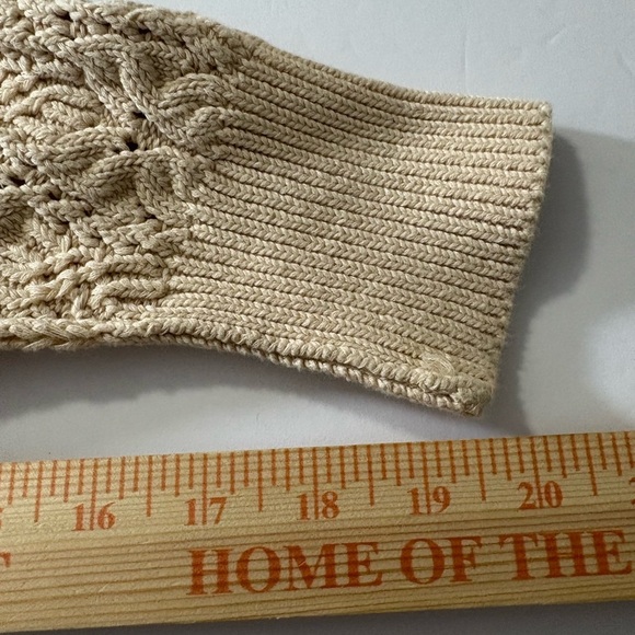 Free People Bonfire Cream Chunky V-Neck Cardigan Sweater with Balloon Sleeves. - Picture 13 of 14